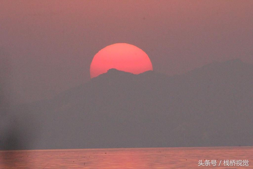 真漂亮！佳能60D騰龍150 600拍的最美不過夕陽紅，溫馨又從容